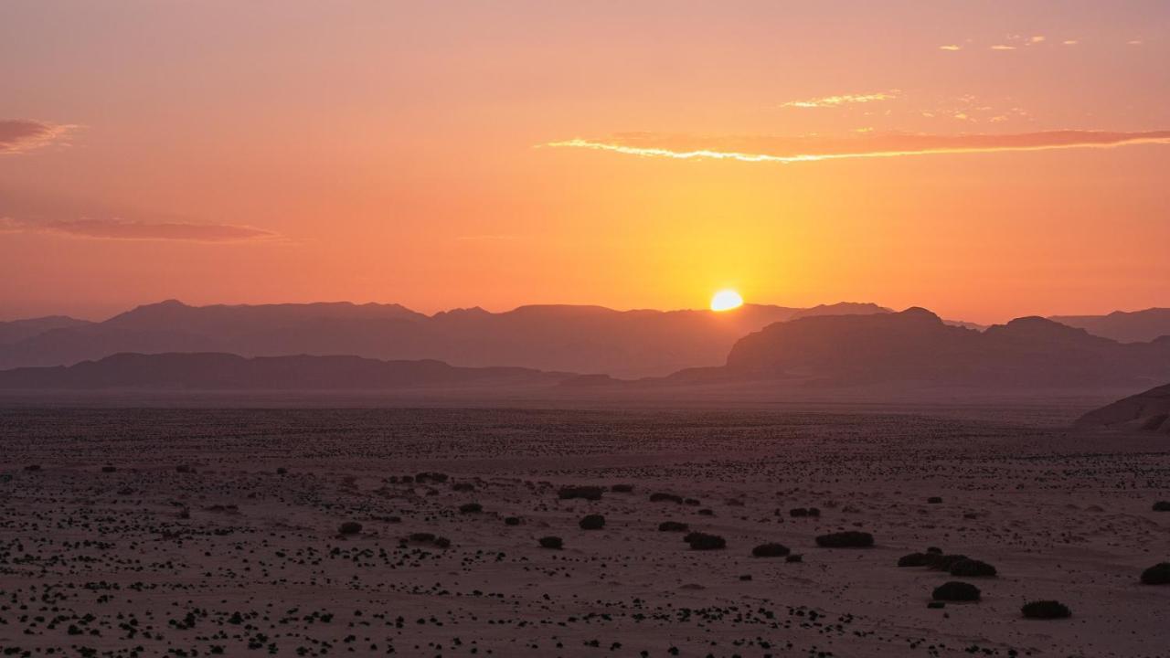 Sunrise Camp Hotel Wadi Rum Exterior foto